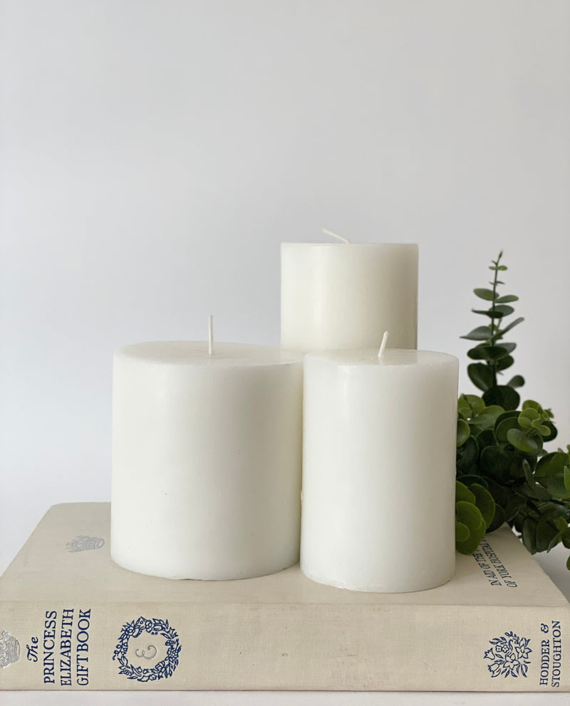Cari Pillar Candles -White