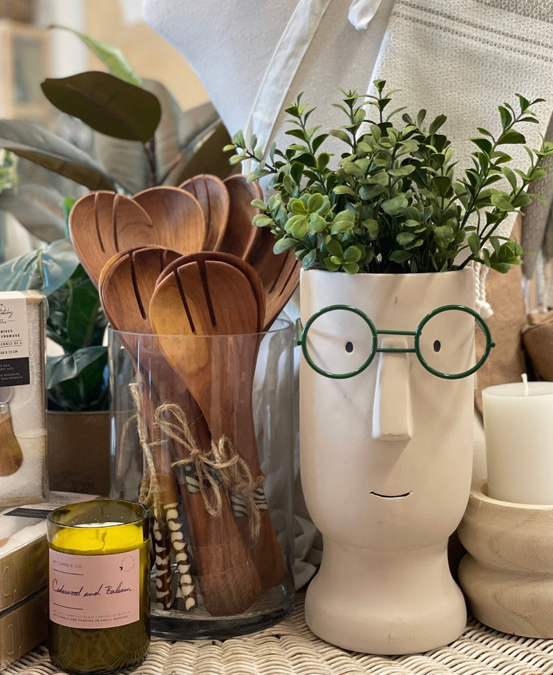 Spectacles Pot Collection